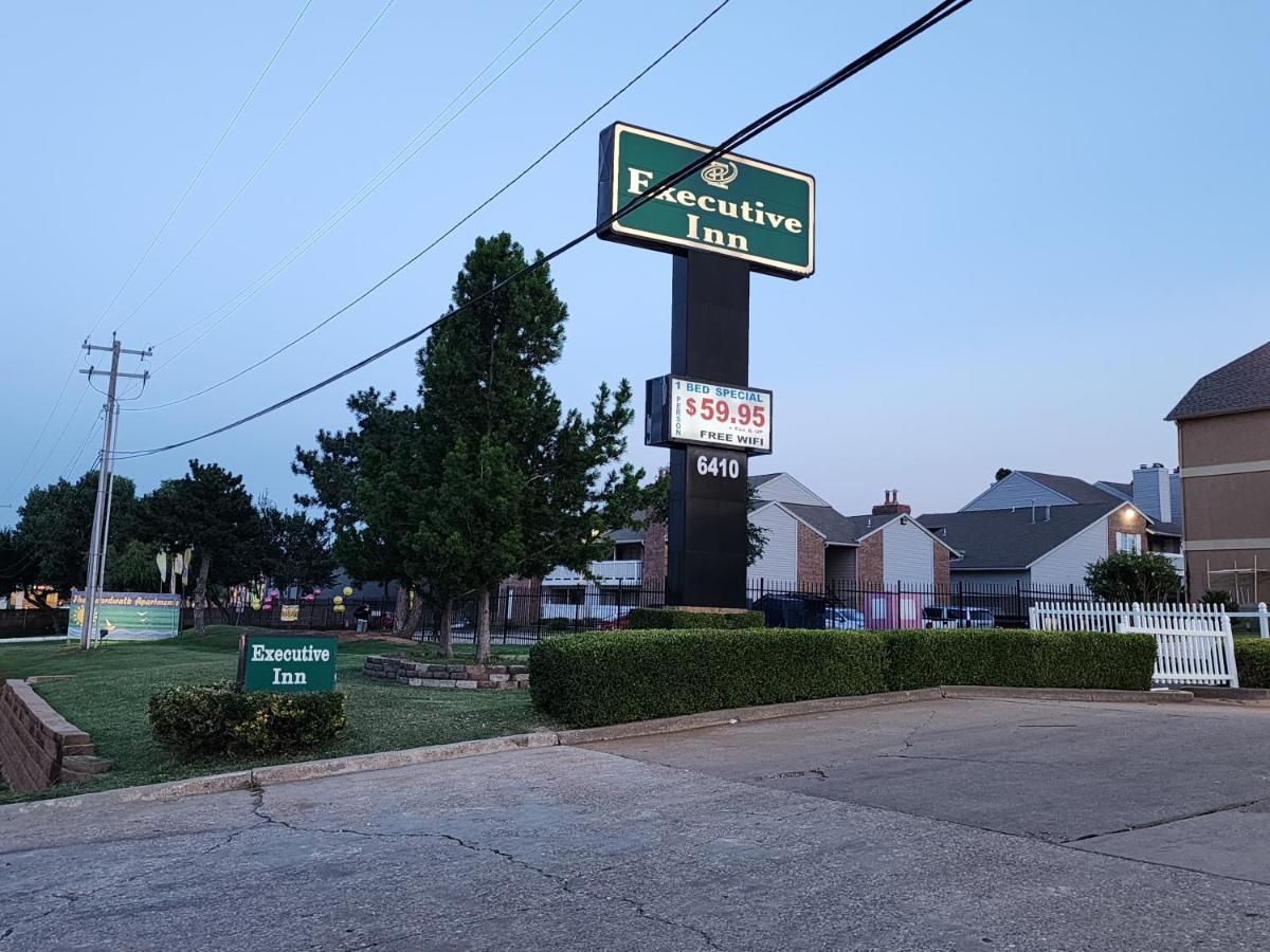 Executive Inn Oklahoma Stadt Exterior foto