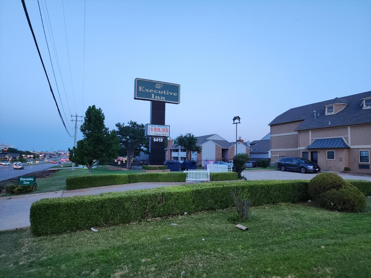 Executive Inn Oklahoma Stadt Exterior foto