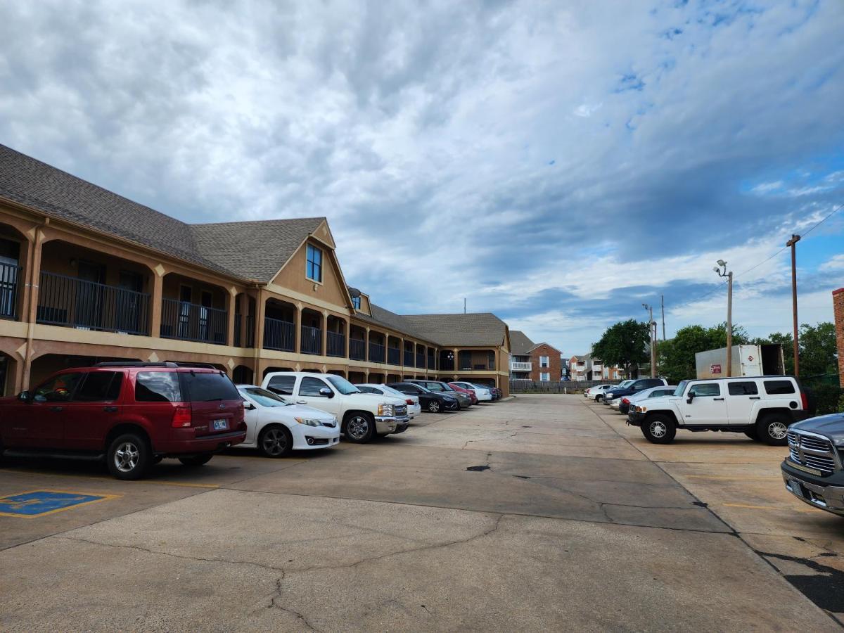 Executive Inn Oklahoma Stadt Exterior foto