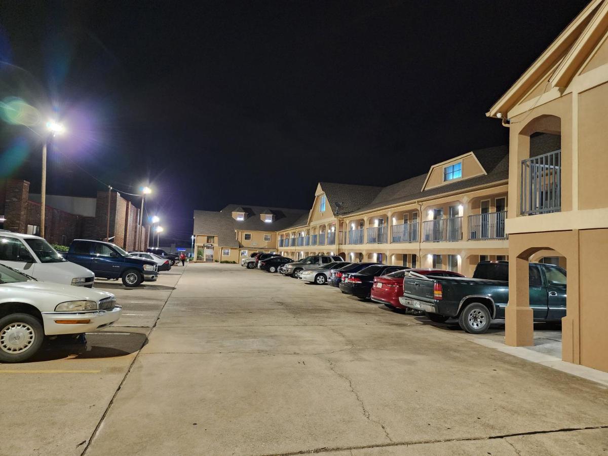 Executive Inn Oklahoma Stadt Exterior foto