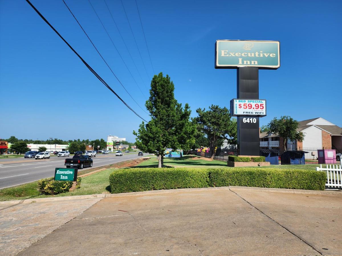 Executive Inn Oklahoma Stadt Exterior foto