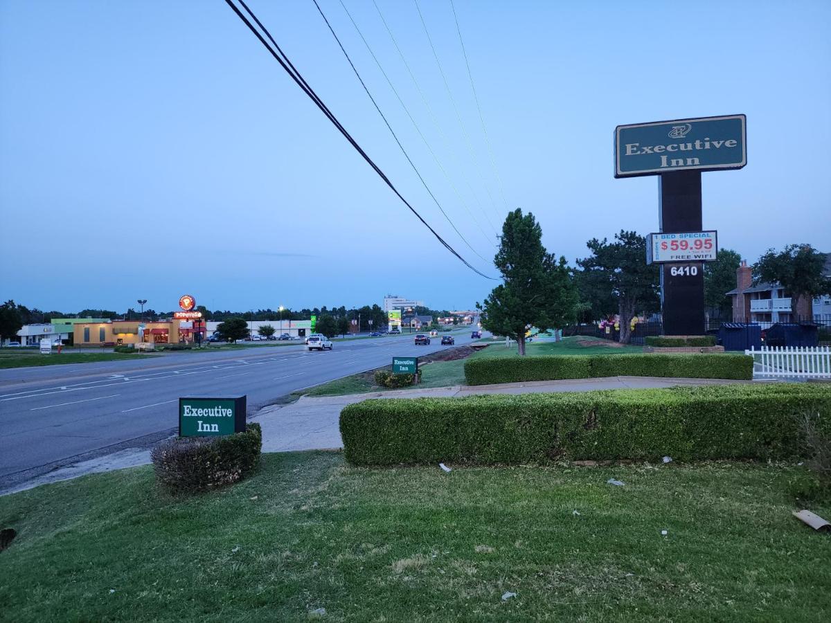 Executive Inn Oklahoma Stadt Exterior foto